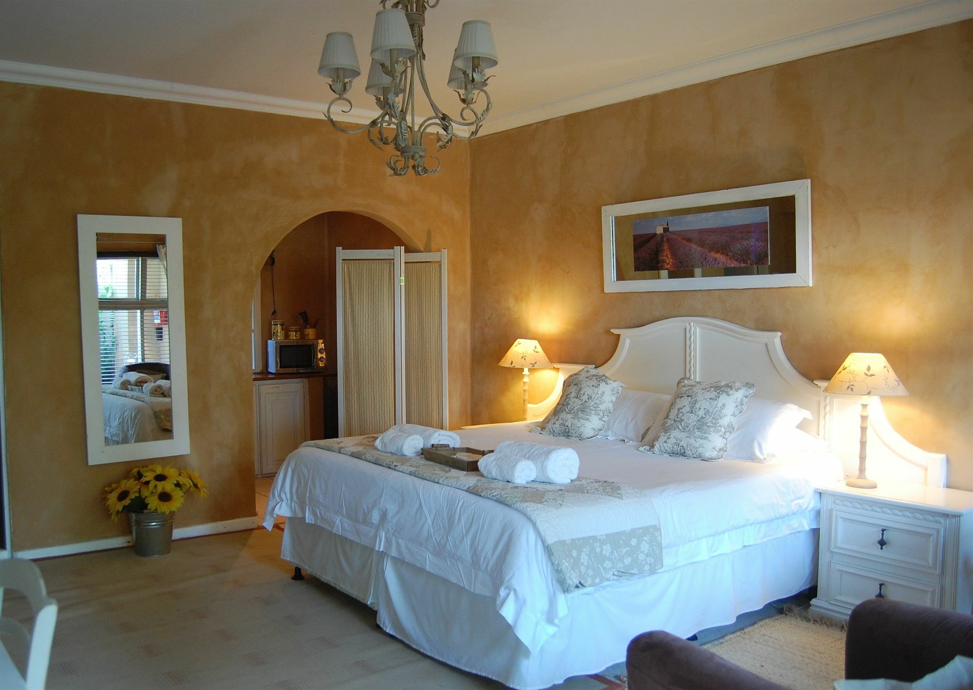Petite Provence Bed & Breakfast 5*